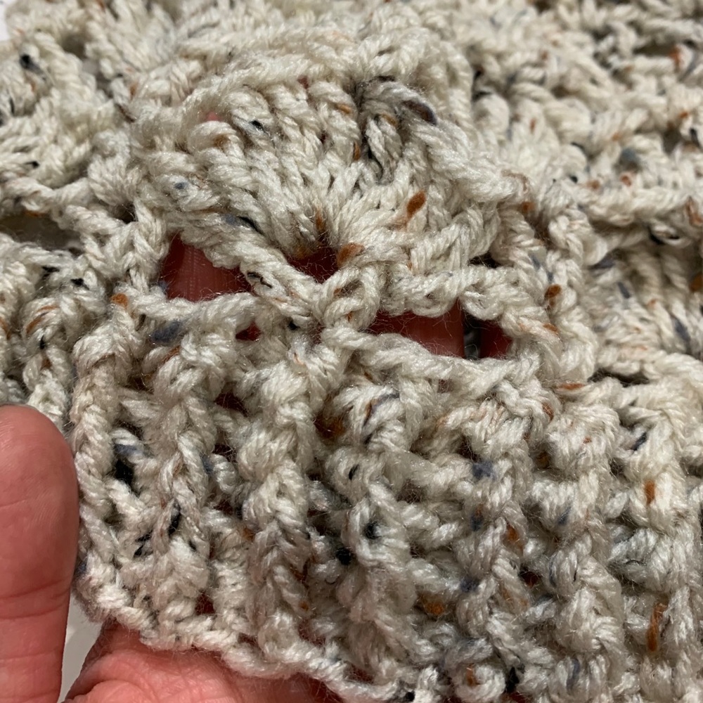 Mariposa’s Beanie Handmade Crochet Boho Adult Winter Beanie Hat Aran Fleck - Picture 4 of 10